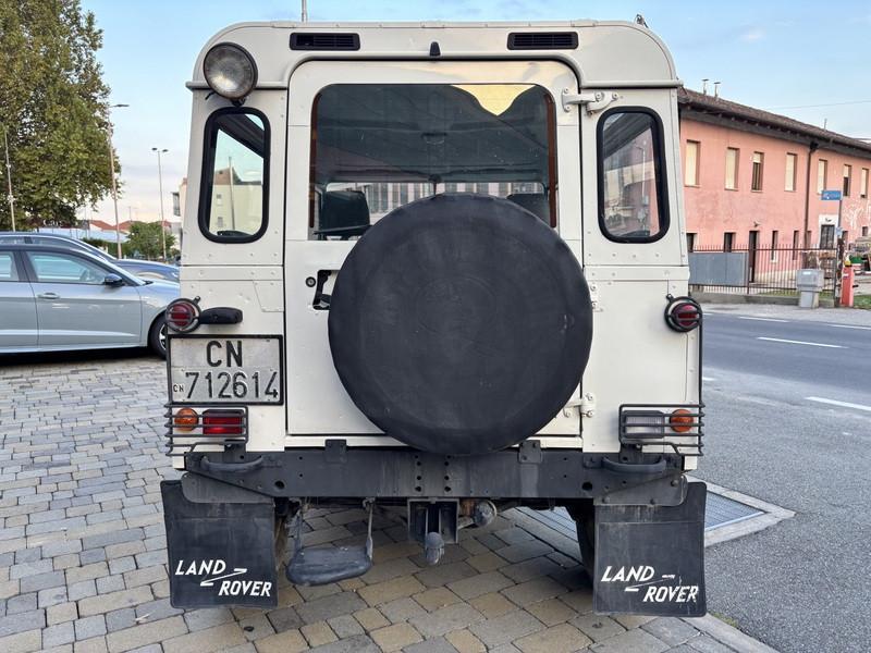 Land Rover 90 Defender 90 2.5 td Defender Turbo Autocarro