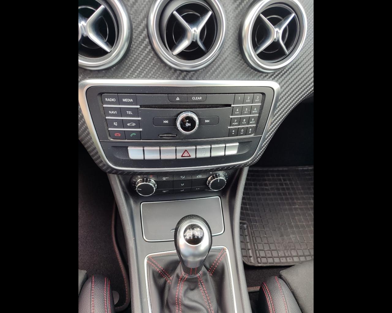 Mercedes-Benz Classe A (W176) - A 180 d Premium