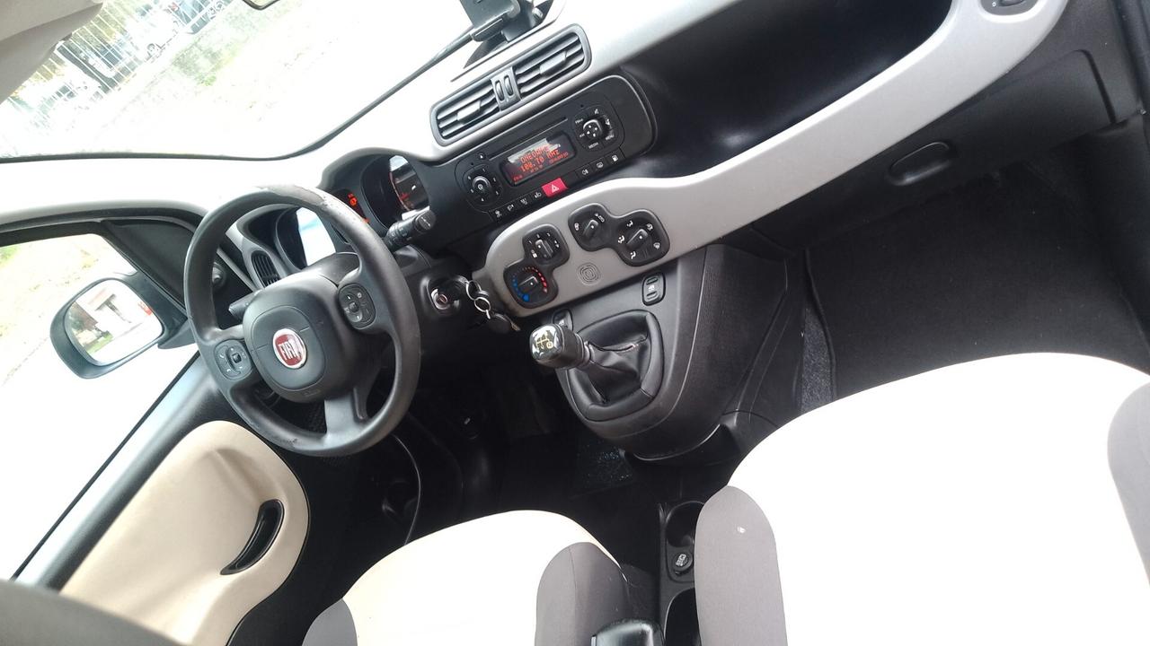 Fiat Panda 0.9 TwinAir Turbo Natural Power Lounge 14