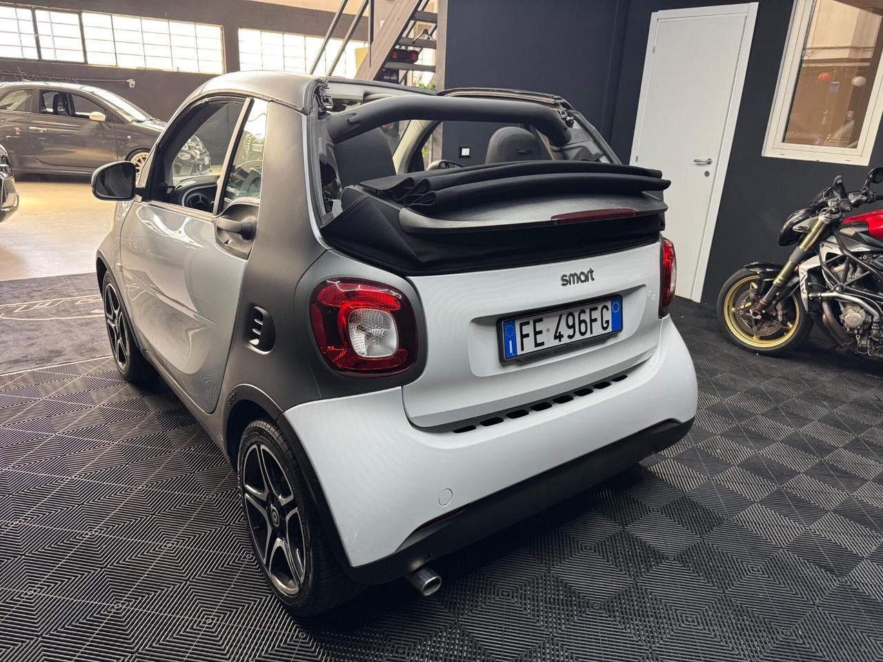 Smart ForTwo 0.9 Turbo 90 CV (2016) – Agile e Scattante!