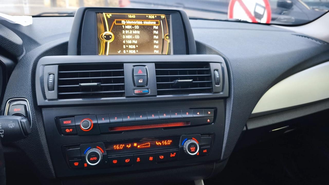 Bmw 114 114d 5p. Urban