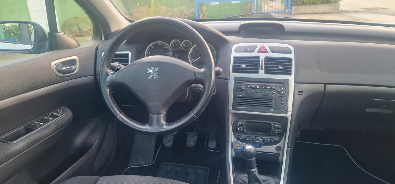 Peugeot 307 2.0 16V HDi TETTO PANO OK NEOPATENT