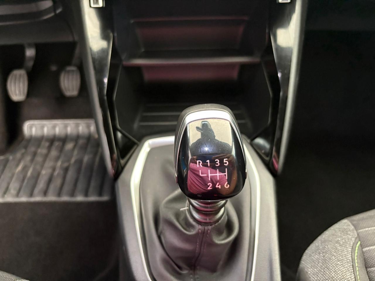 Peugeot 2008 PureTech 100 S&S Active