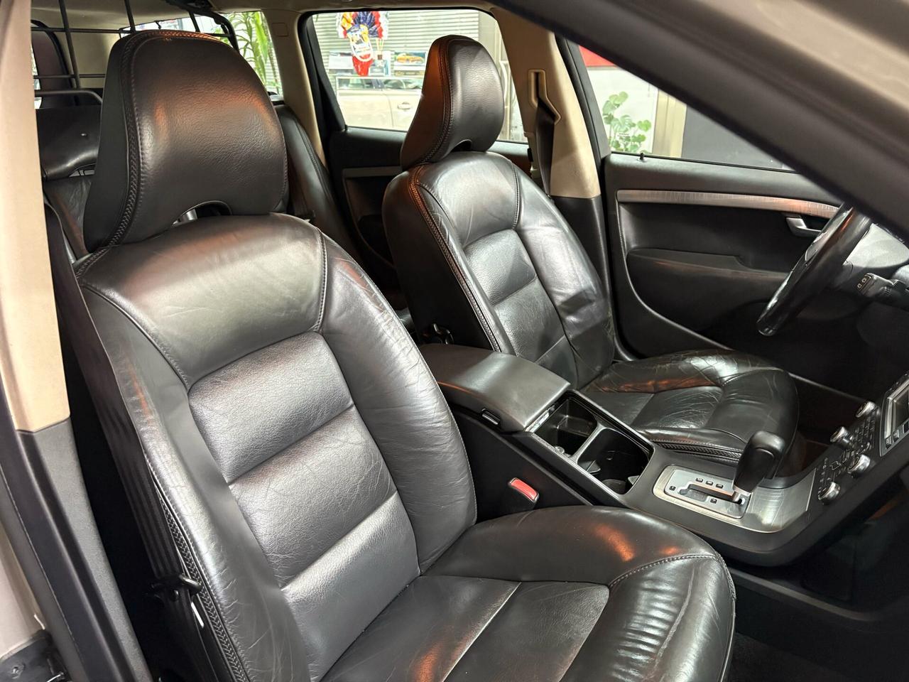 Volvo XC 70 D5 auto