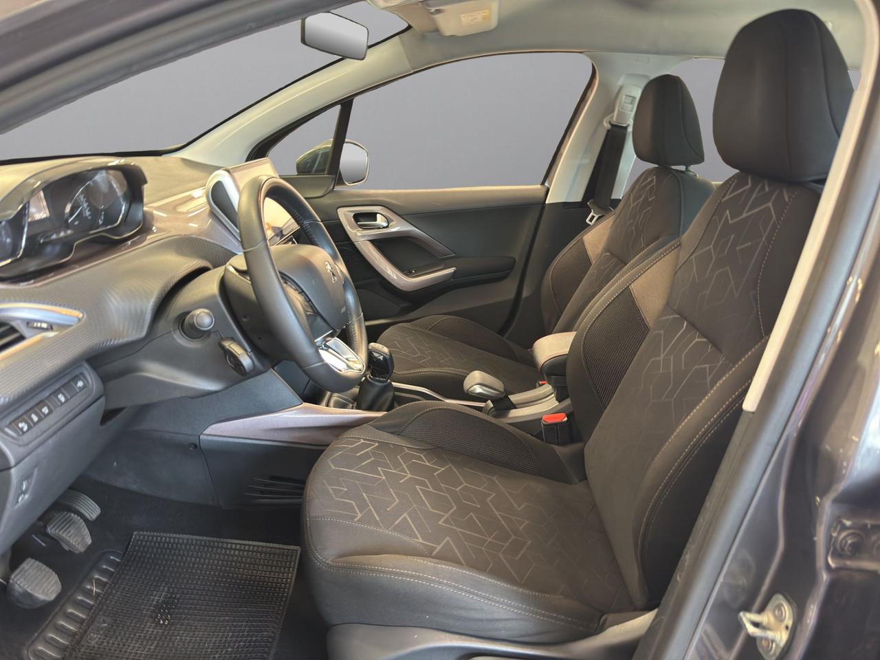 Peugeot 2008 1.6 e-hdi 8v Urban Cross s&s 92cv