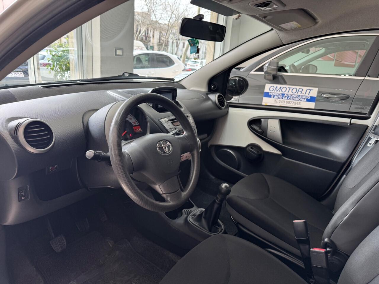 Toyota Aygo 1.0 benzina 5 porte Active Connect