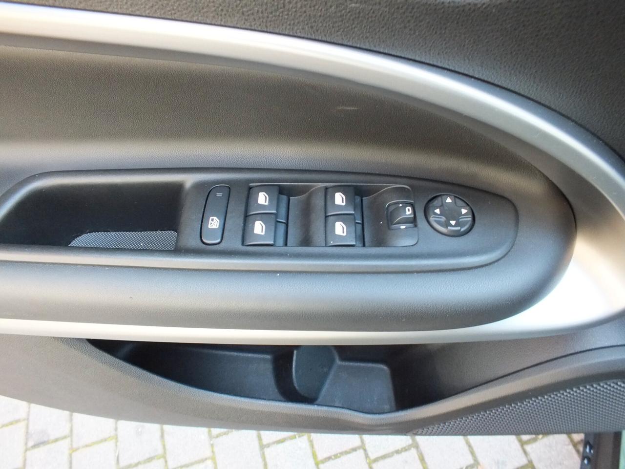 JEPP AVENGER 1.2 100 CV GPL ALTITUDE