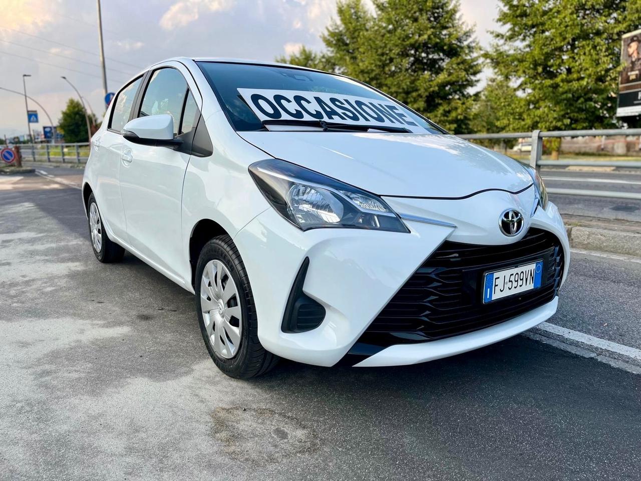 Toyota Yaris 1.0 5 porte Active