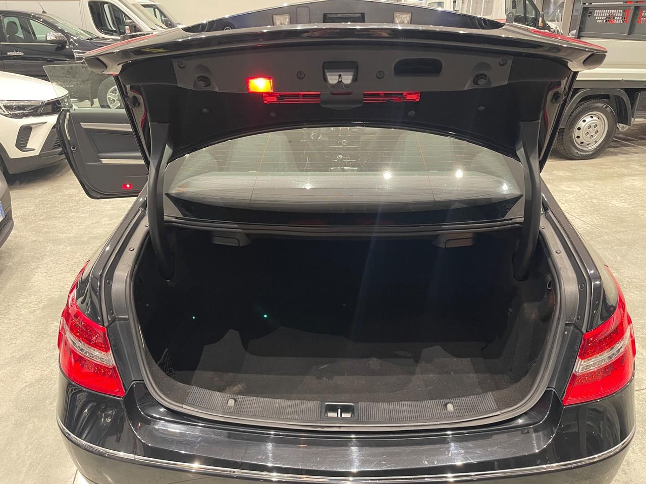 Mercedes-benz E 220 CDI Coupé BlueEFFICIENCY Avantgarde