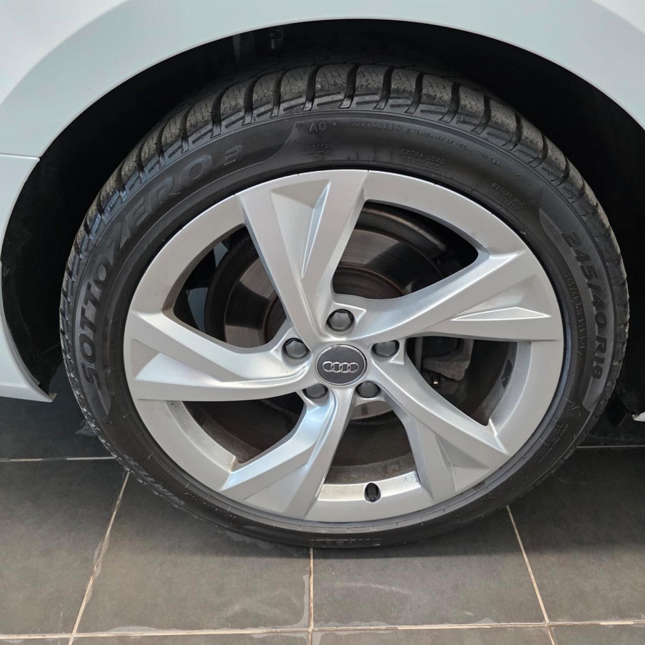 Audi A4 Avant 35 TDI/163 CV S tronic line edition