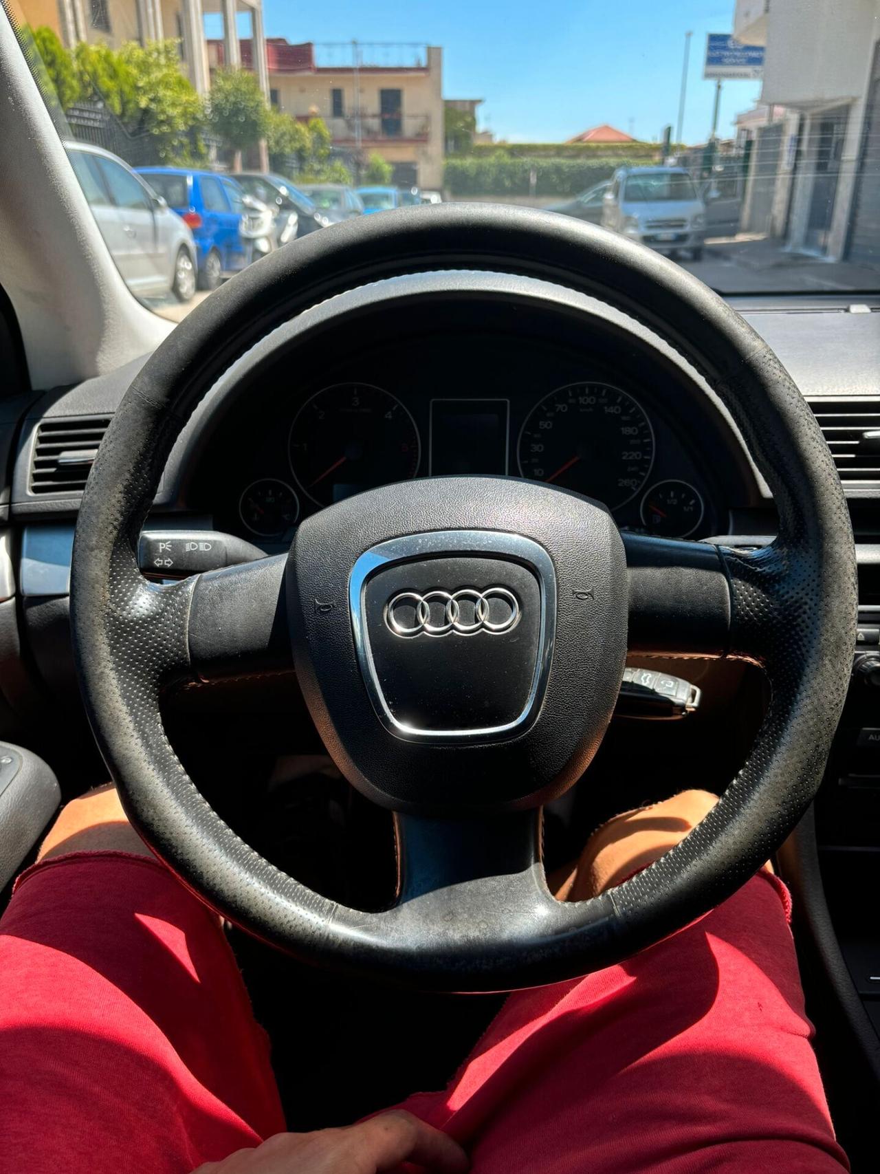 Audi A4 2.0 16V TDI Avant Top