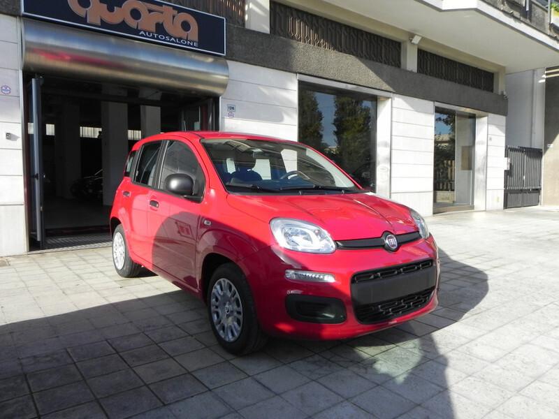 Fiat Panda NEW MY 25 1.0 FireFly S&S Hybrid 70 cv Pandina Icon