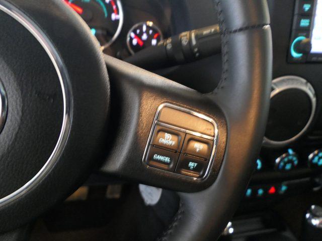 JEEP Wrangler 2.8 CRD DPF Sahara Auto