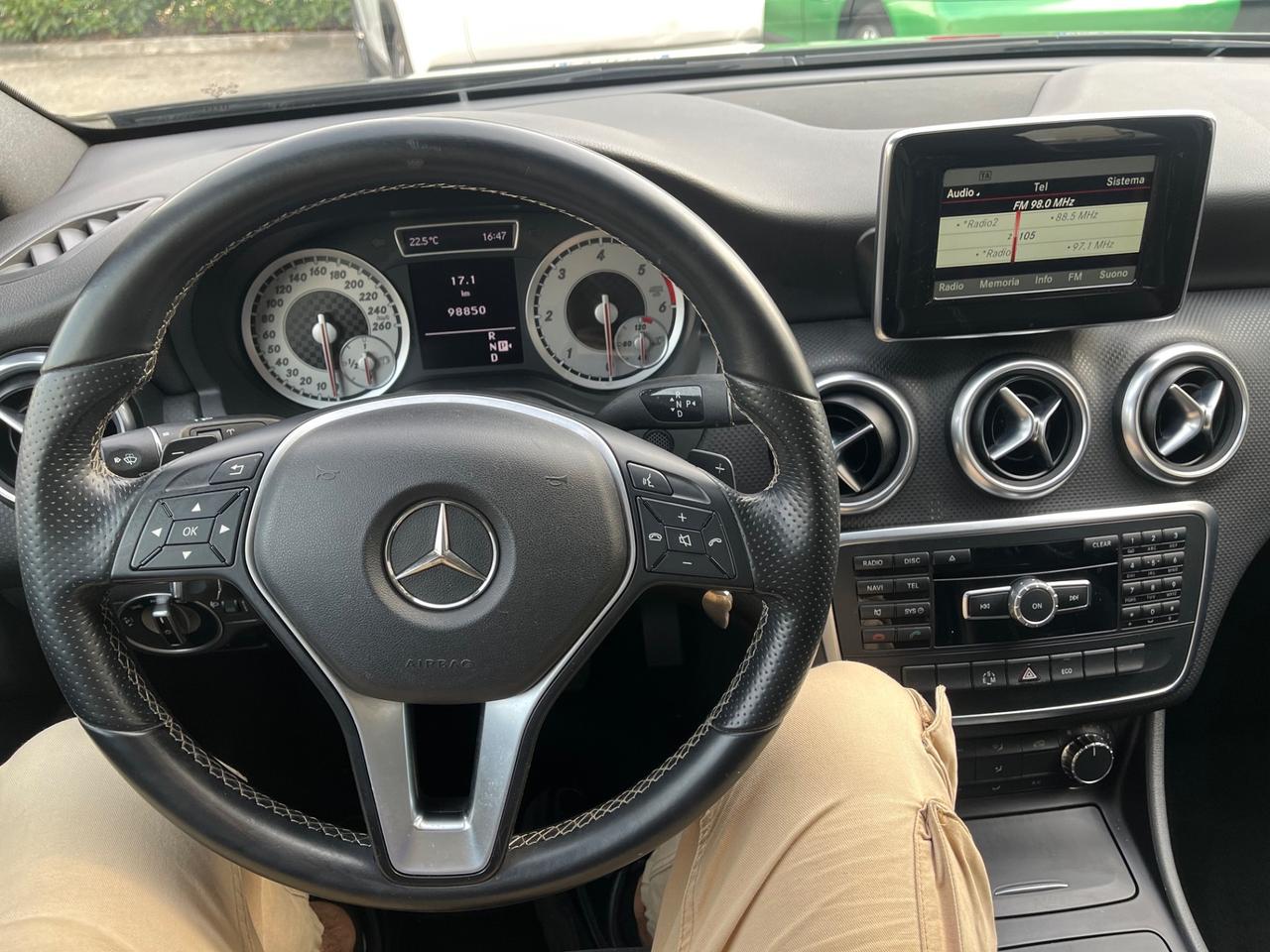 MERCEDES - CLASSE A