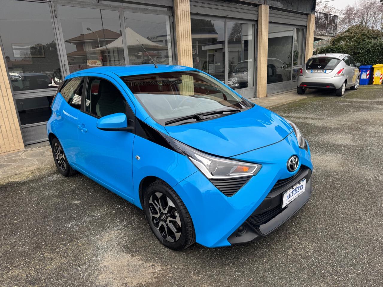 Toyota Aygo Connect 1.0 72 CV wave