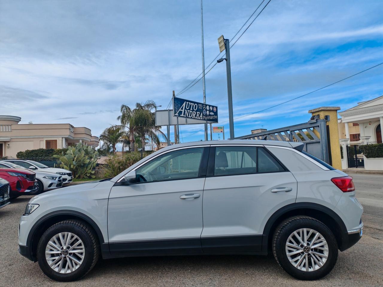 Volkswagen T-Roc 20TDI 115cv navig led 2022