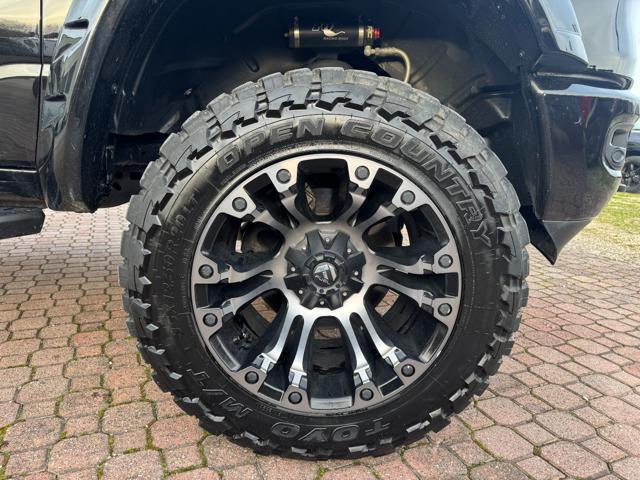 DODGE RAM 4x4 5.7 HEMI - TOTAL BLACK - MONSTER VERSION