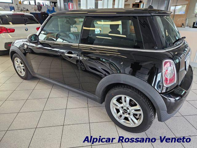 MINI One 1.6 16V One (55kW)