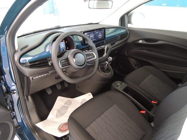 FIAT 500 Berlina Hybrid Icon