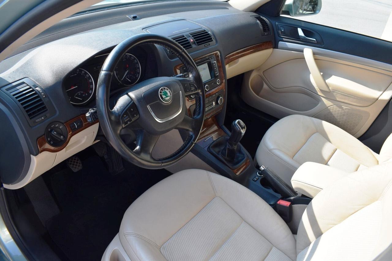 Skoda Octavia 1.6 TDI CR F.AP. Elegance UNICO PROPRIETARIO, GANCIO TRAINO!