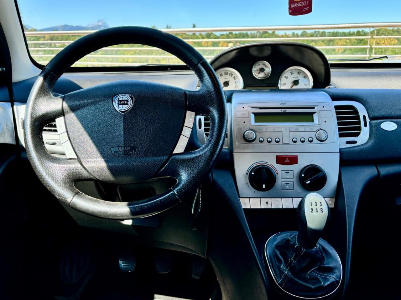 Lancia Ypsilon 1.3 MJT 90 CV Platino Catena nuova