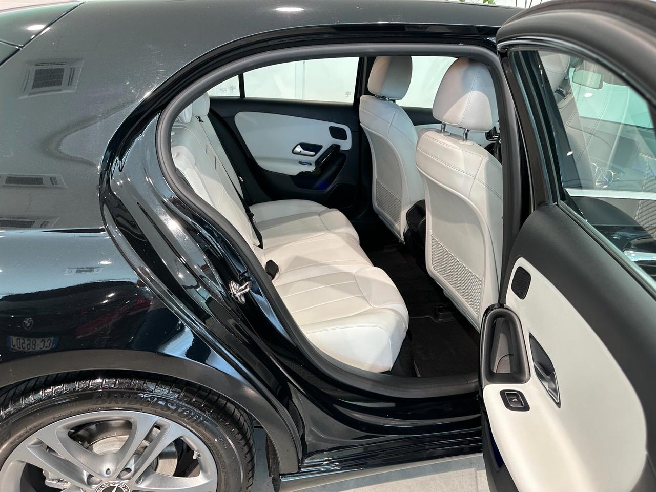 Mercedes-benz A 180 d Auto Sport IVA ESPOSTA