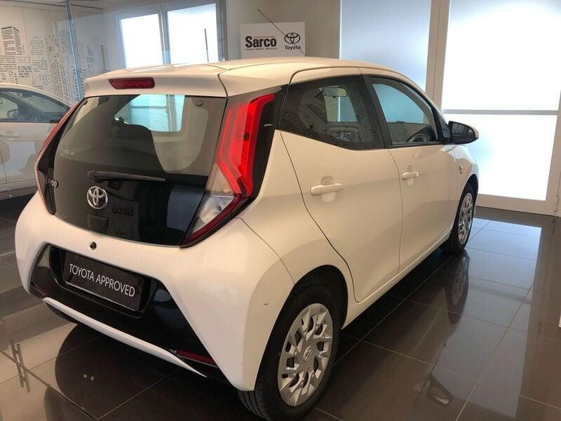 Toyota Aygo Aygo Connect 1.0 VVT-i 72 CV 5 porte x-play