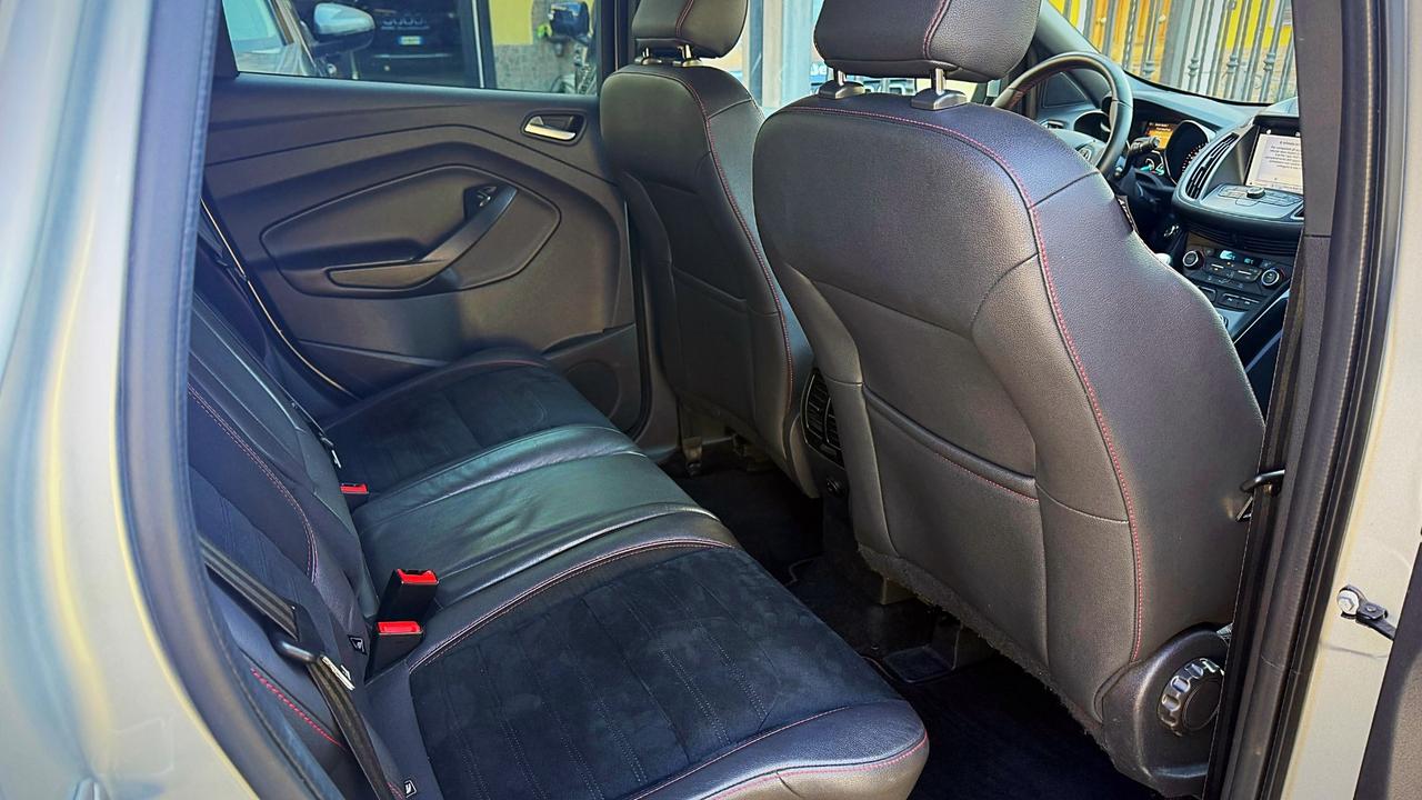 Ford Kuga 1.5 Tdci ST-Line - 2019