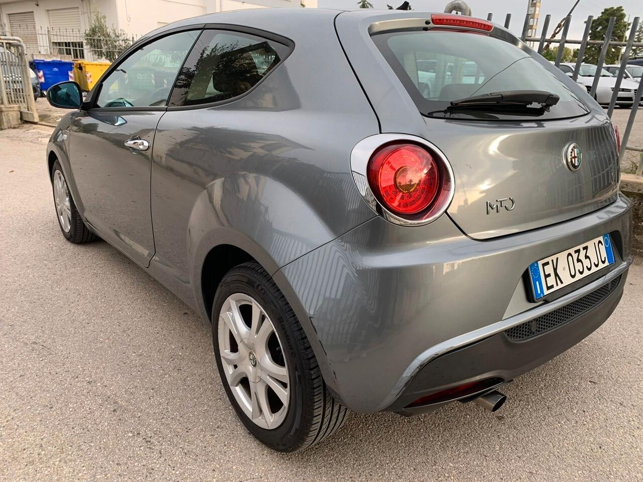 Alfa Romeo MiTo 1.3 JTDm-2 95 CV S&S Distinctive Sport Pack