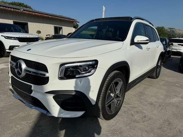 Mercedes-Benz GLB 220 4M NIGHT PACKET MBUX 19" AMG PREMIUM TETTO LED ACC