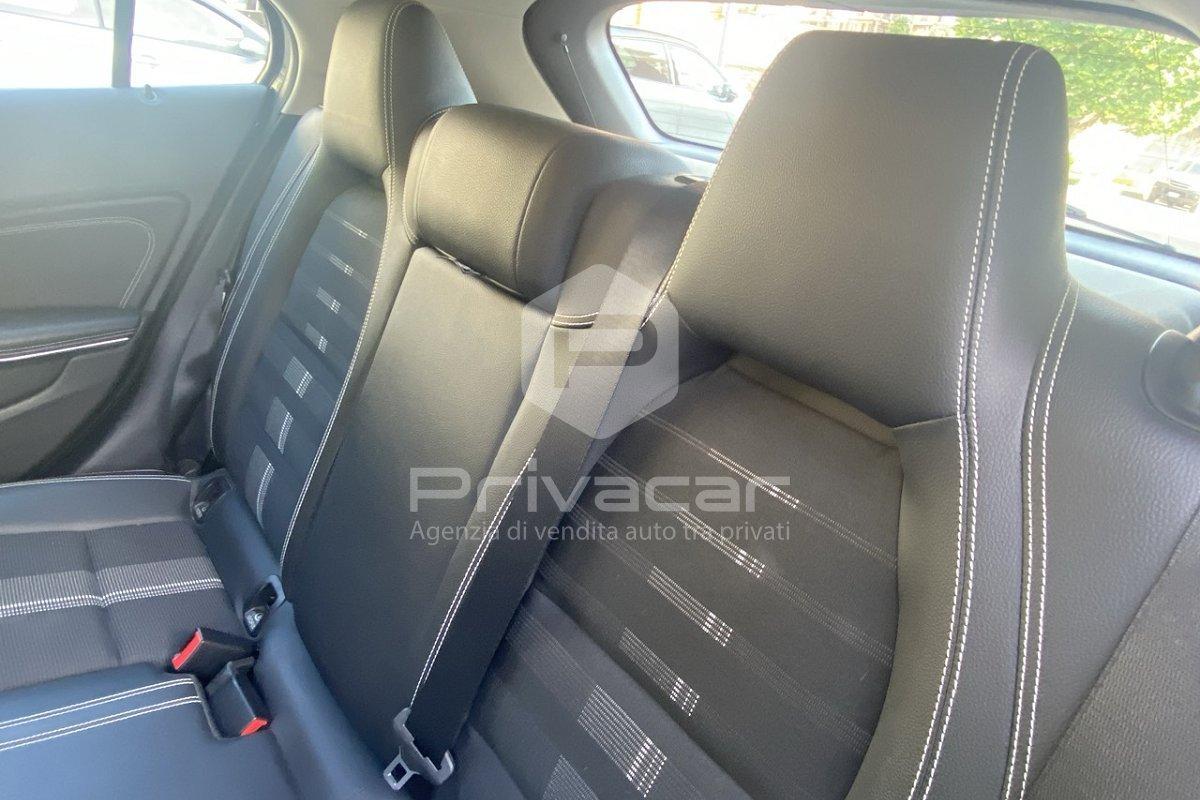 MERCEDES GLA 180 d Automatic Sport