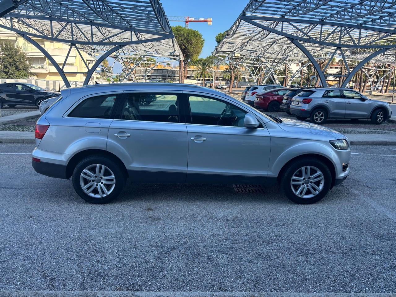 Audi Q7 3.0 V6 QUATTRO TIPTRONIC