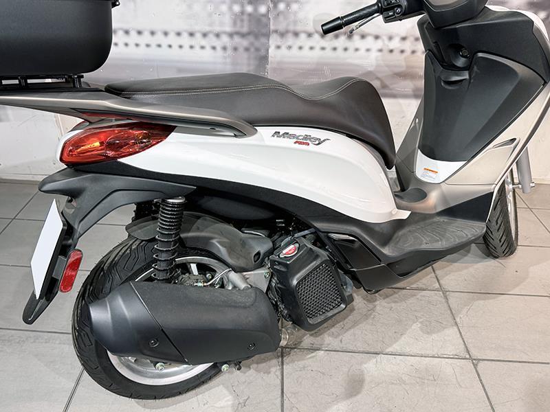 Piaggio Medley 150