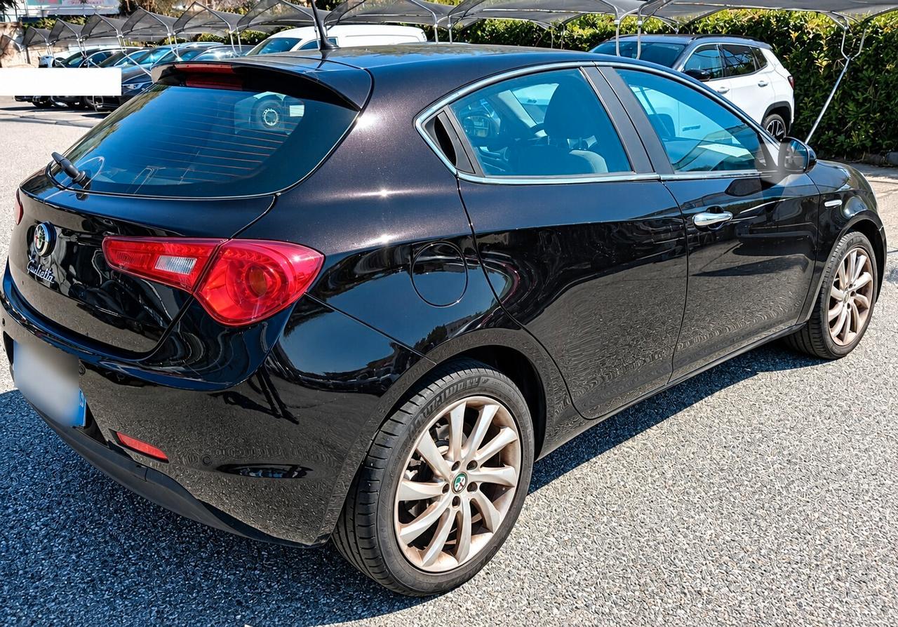 Alfa Romeo Giulietta 1.6 JTDm-2 105 CV Exclusive