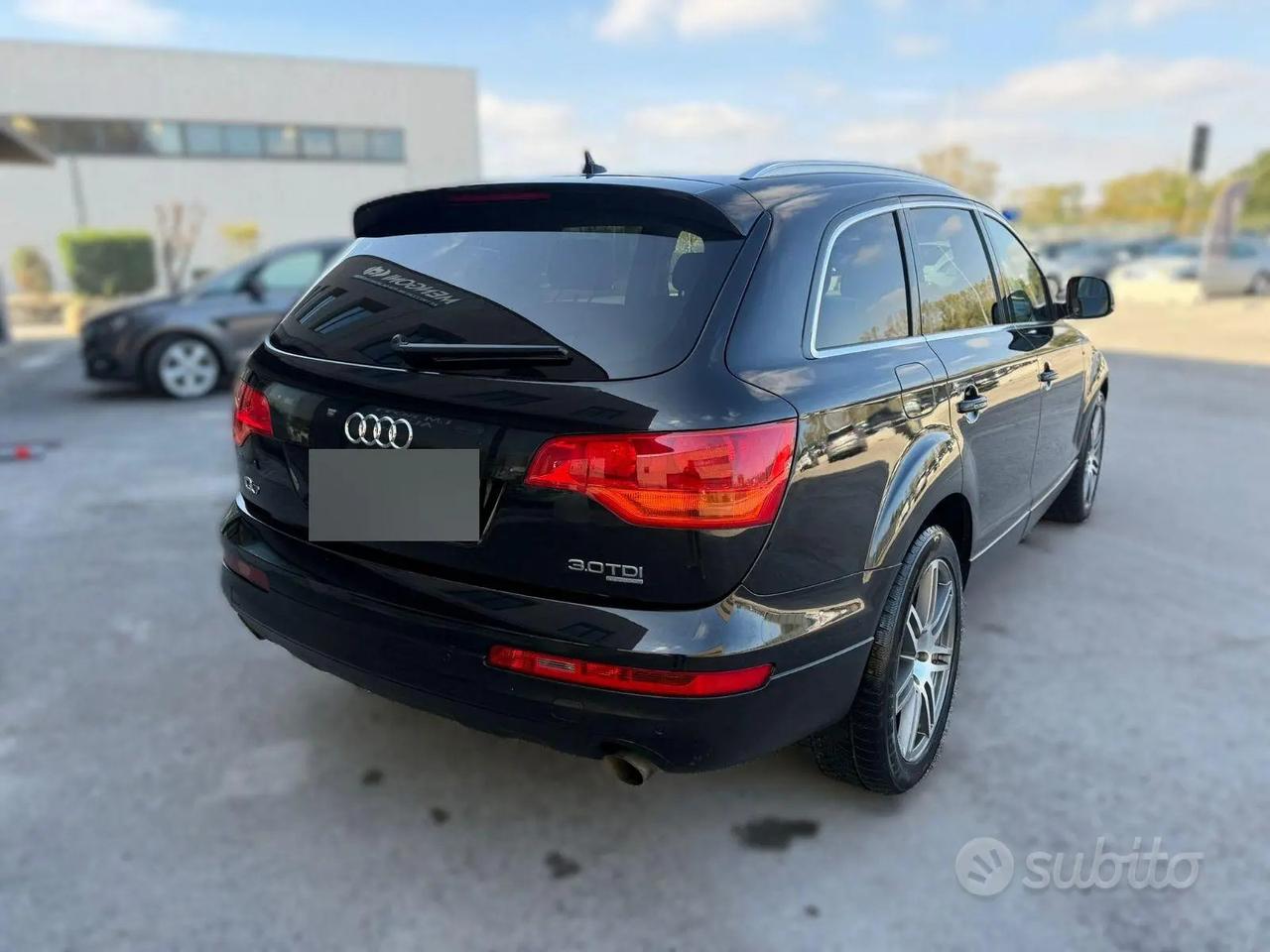 AUDI Q7 3.0 D 7 POS 2009 12 MESI DI GARANZIA