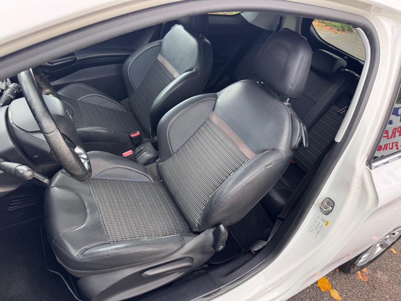 Peugeot 208 1.2 5P NEOPATEN GARANZIA 12 MESI
