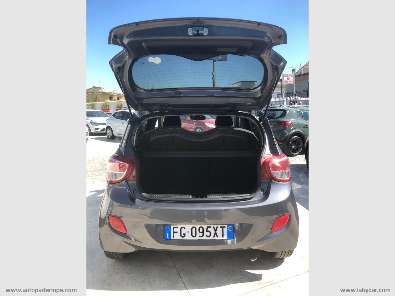 HYUNDAI i10 1.0 MPI Sound Edition