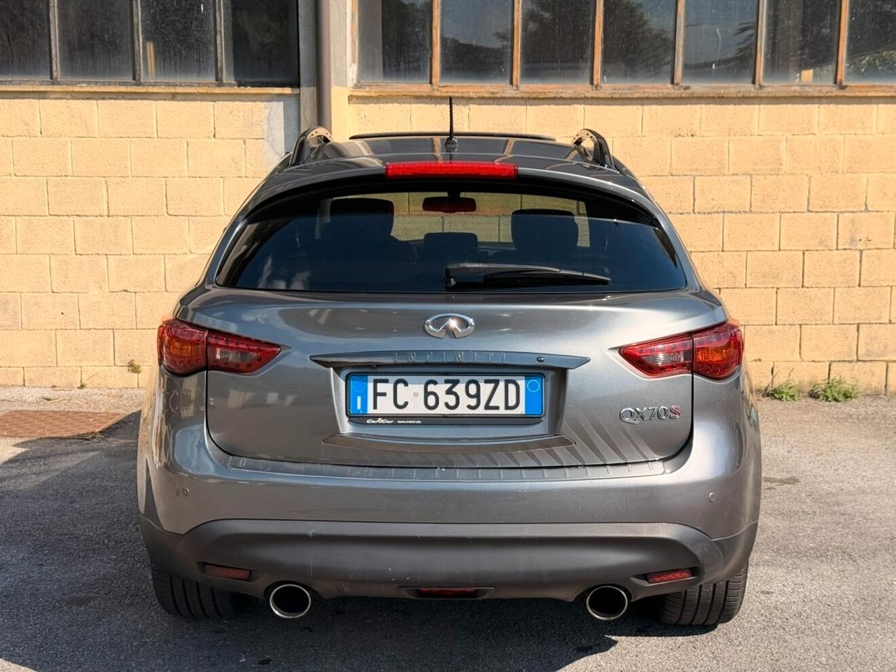 Infiniti QX70 3.0 diesel V6 AT Ultimate
