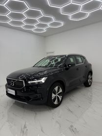 Volvo XC40 T4 Recharge Plug-in Hybrid R-design N1