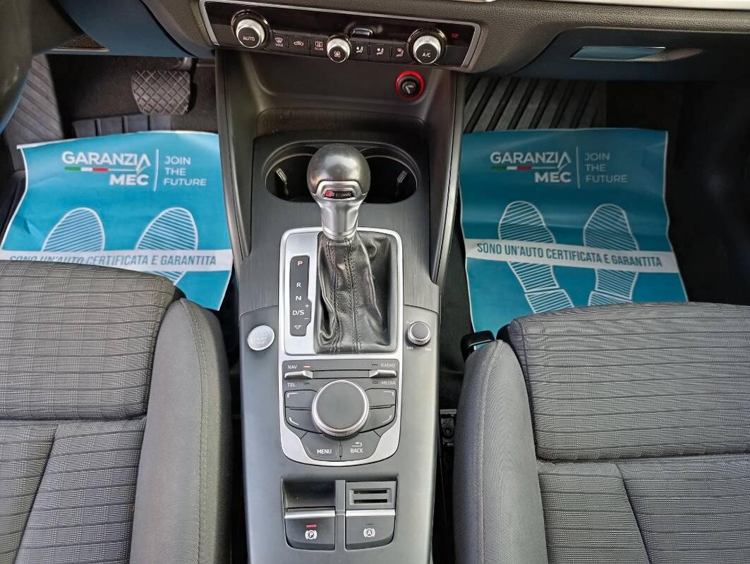 Audi A3 2.0 tdi Attraction 150cv s-tronic E6