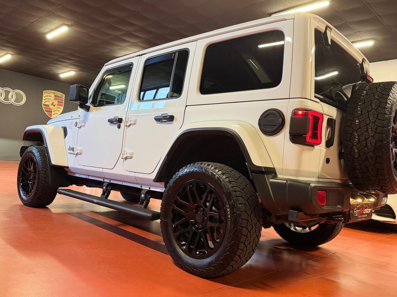 Jeep Wrangler Unlimited 2.2 Mjt II Sahara Hard-Top Full Full