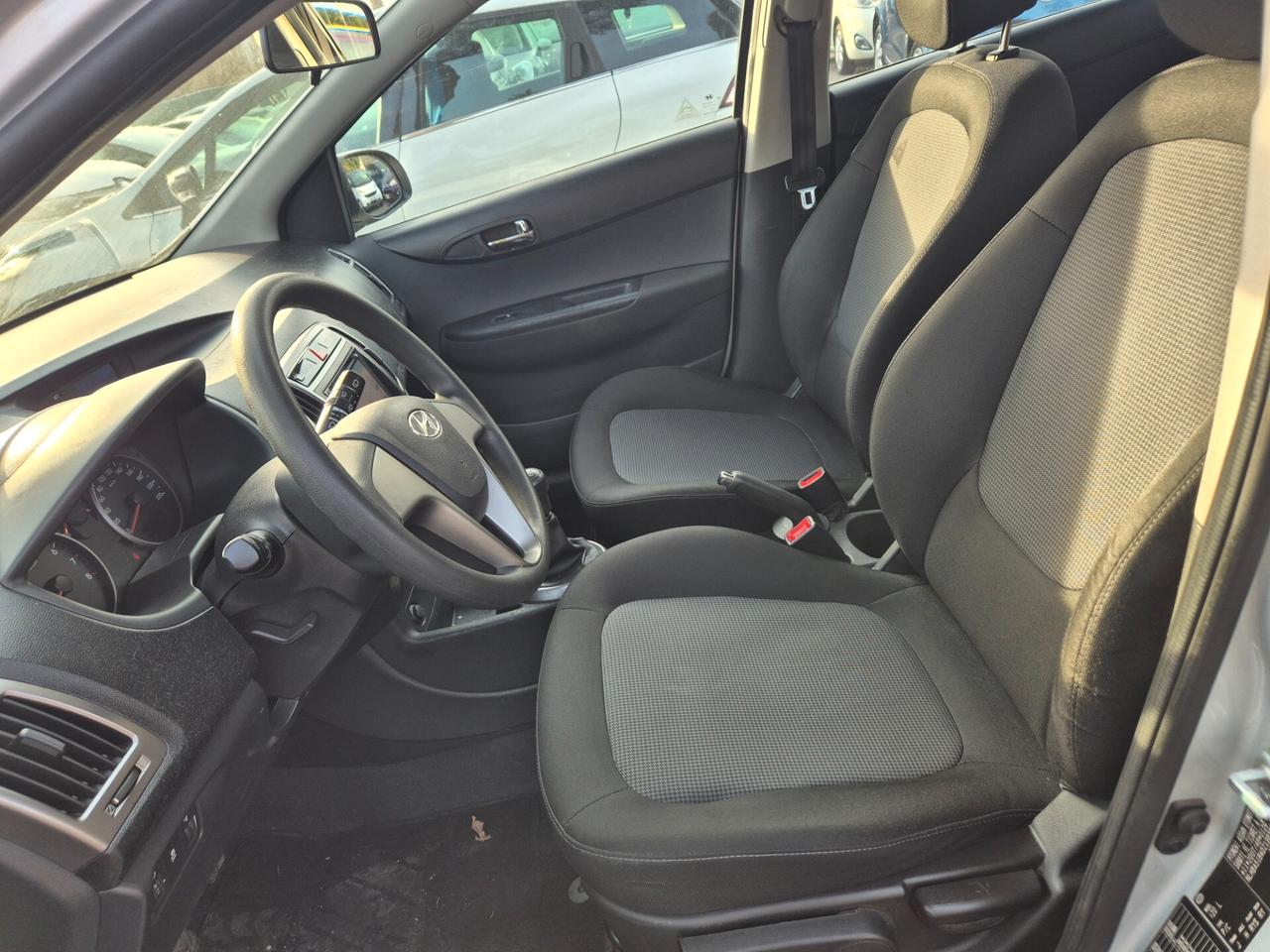 Hyundai i20 1.2 5p. Econext Sound Edition