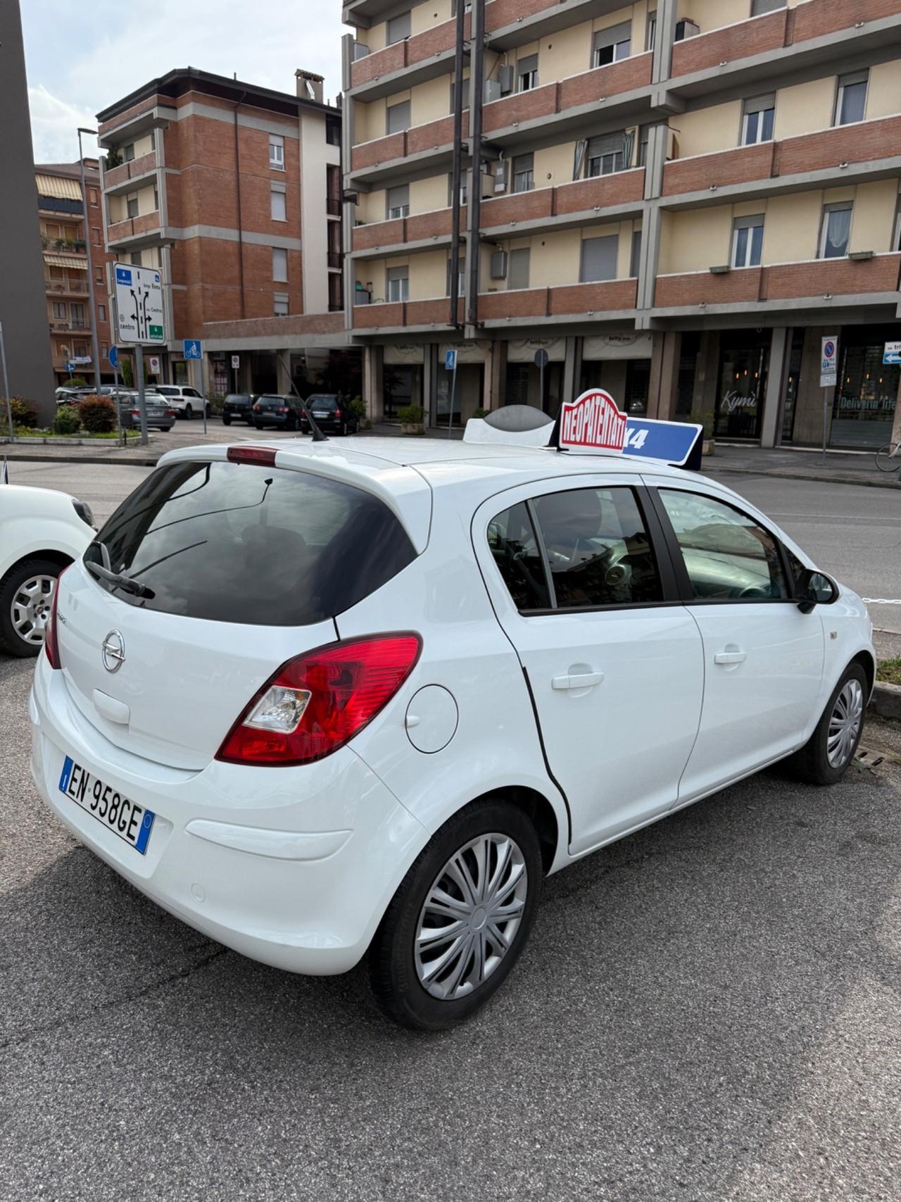 Opel Corsa 1.2 85CV 5 porte GPL-TECH Elective