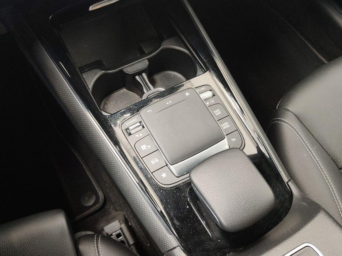 Mercedes-Benz GLB - X247 2019 - GLB 200 d Business Extra auto
