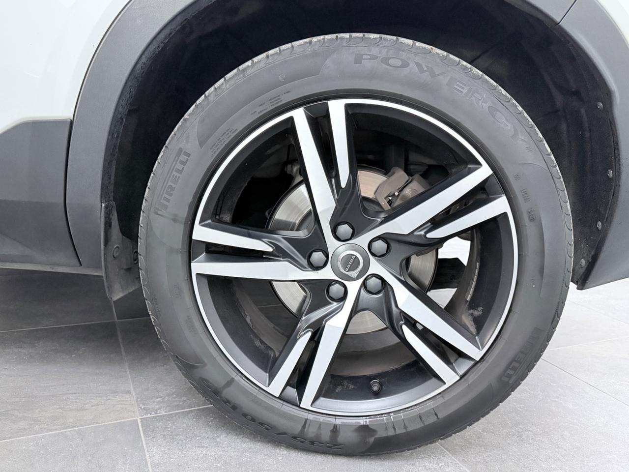 Volvo XC40 D4 AWD Geartronic R-design