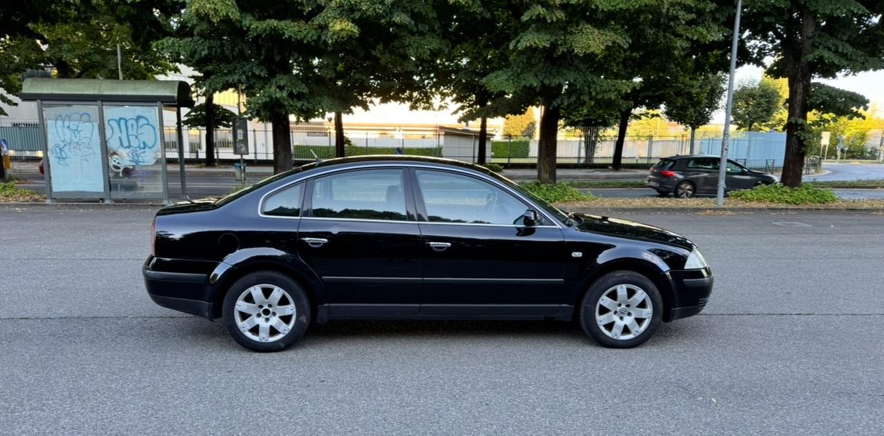 Volkswagen Passat 1.9 TDI/105CV DPF Var. Comf.
