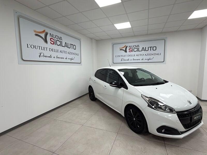 Peugeot 208 BlueHDi 75 5 porte Black Line