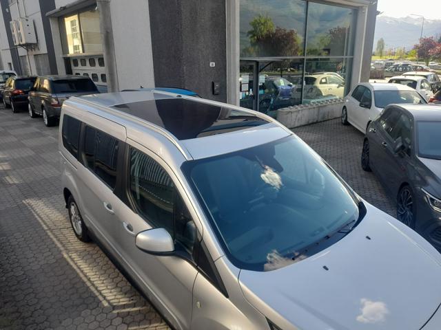 FORD Tourneo Connect 7 1.5 TDCi 120 CV Powershift Titanium