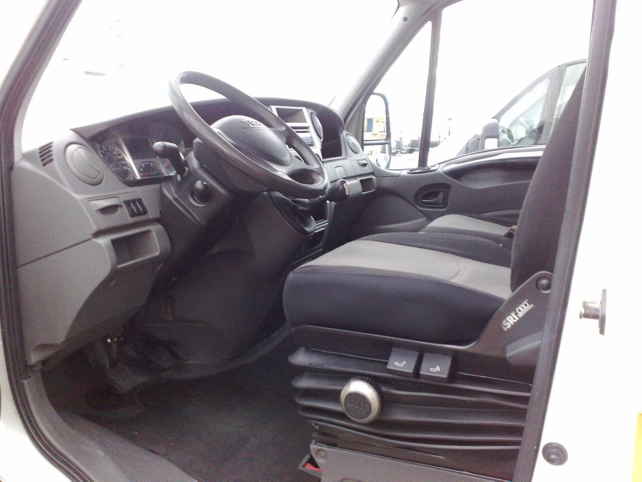 Iveco Daily 35c14 3000cc GRANVOLUME - 2011