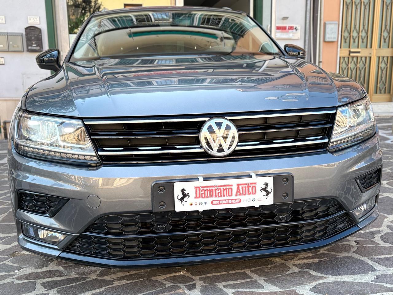 Volkswagen Tiguan 2.0 TDI DSG R-Line FULL/LED/NAV